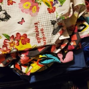 Lots of uniform scrubs